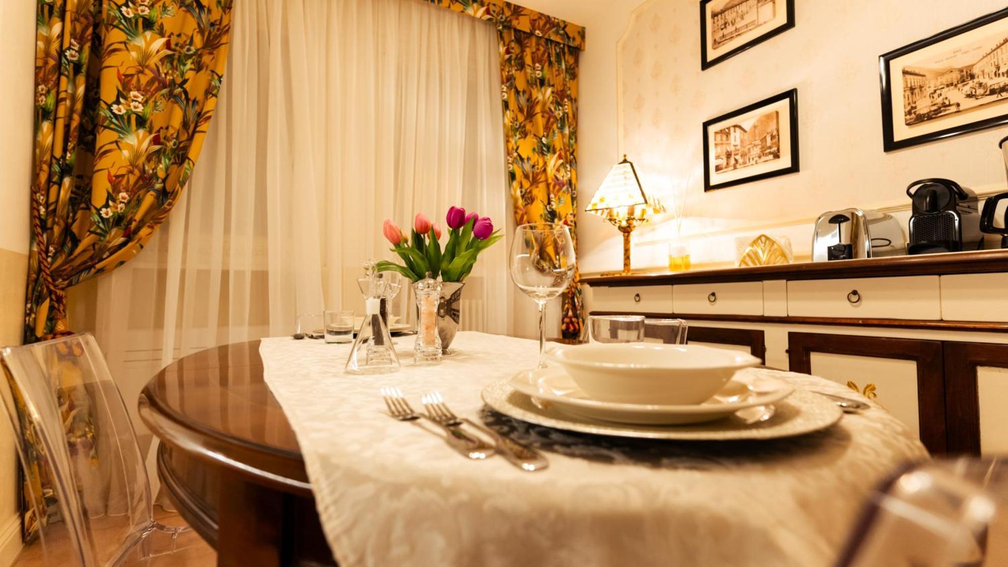 New Cozy Apartment - City Centre Lecco Buitenkant foto