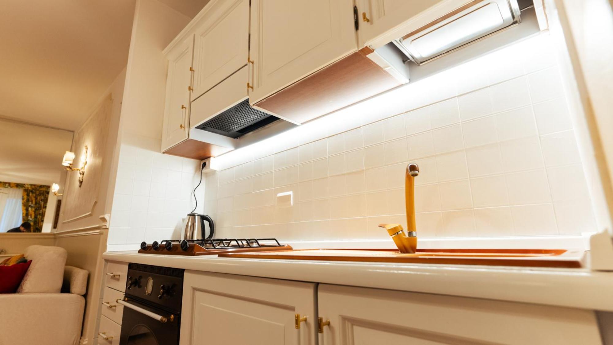 New Cozy Apartment - City Centre Lecco Buitenkant foto